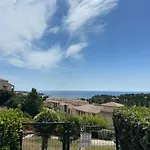 Cap Esterel Vue Et Climatise *