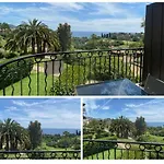Cap Esterel Vue Et Climatise アパート