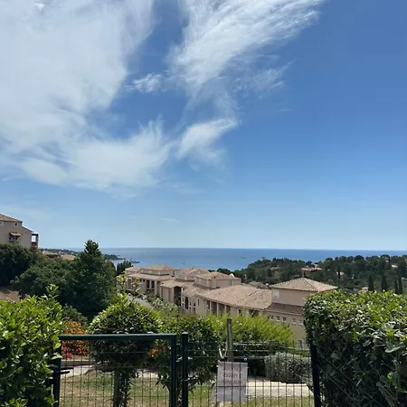 Cap Esterel Vue Et Climatise *