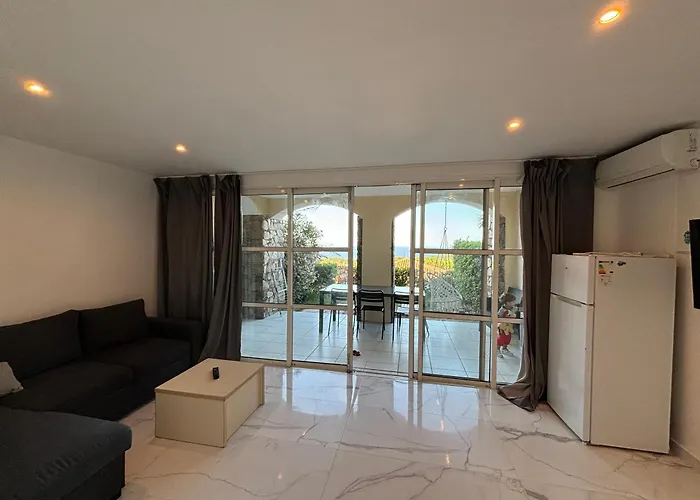 Cap Esterel Vue Et Climatisé Saint-Raphaël